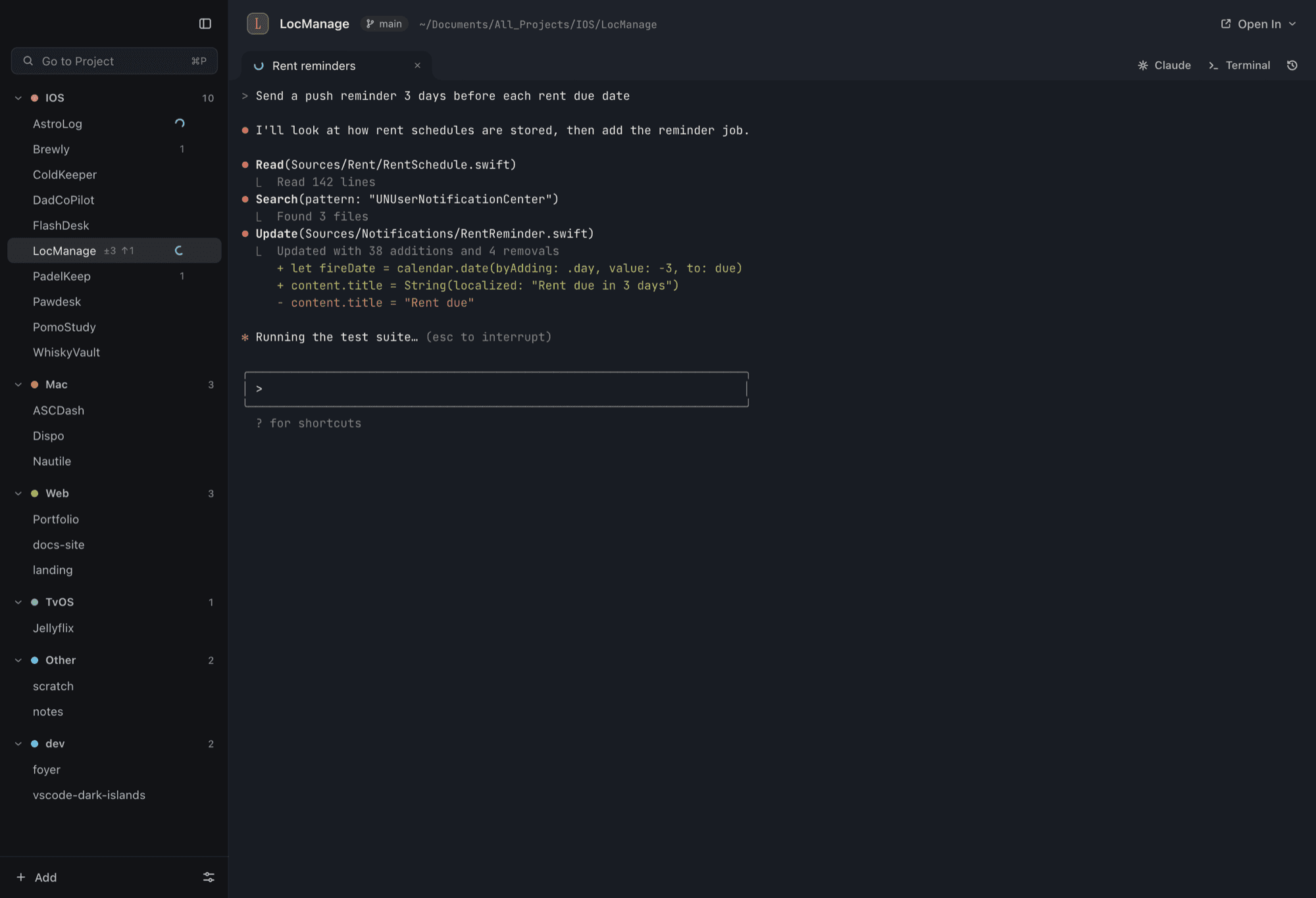 Nautile with a Claude Code session running in the LocManage project, and live activity indicators in the sidebar